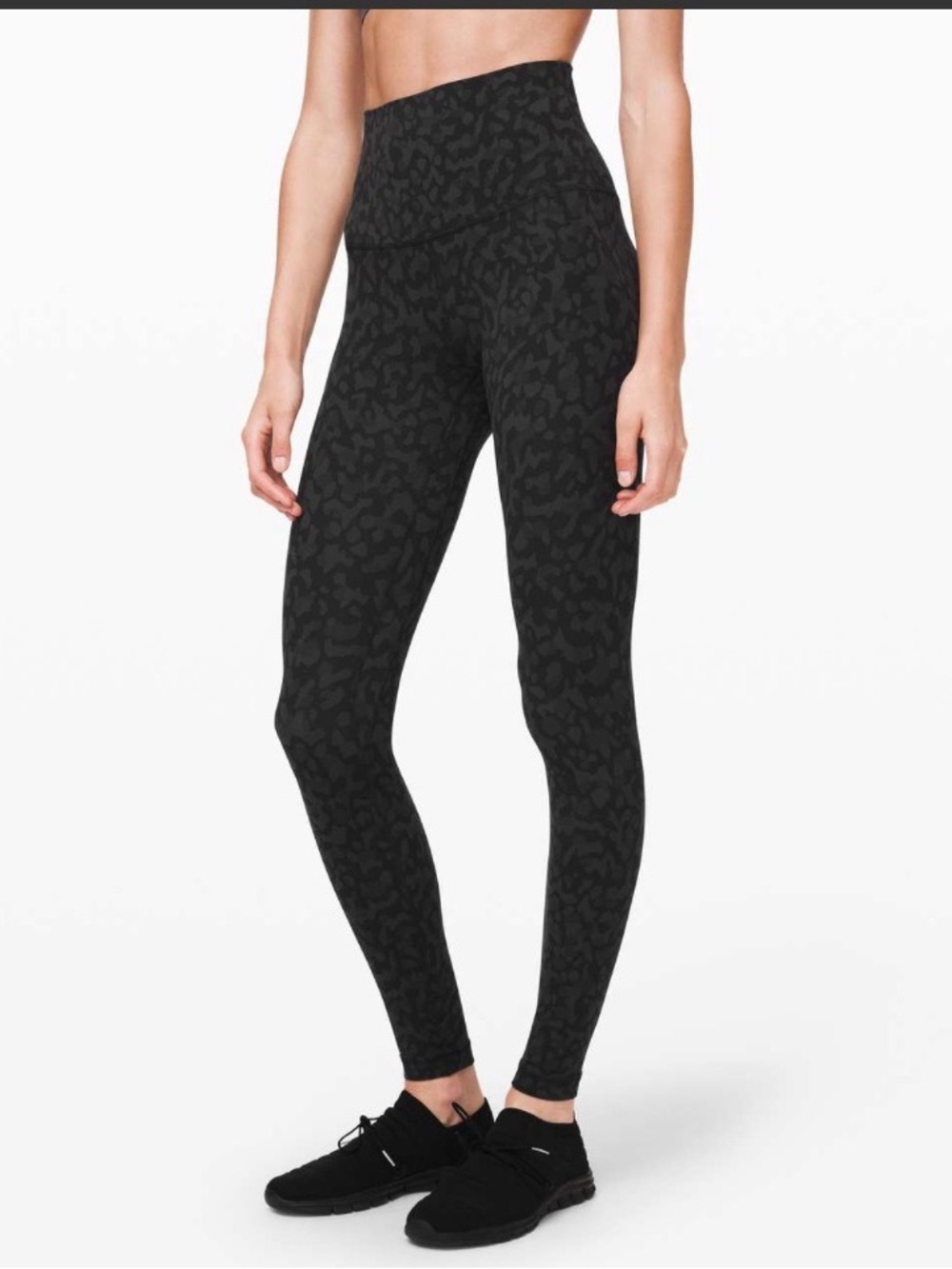 Lululemon Align Super-High Rise Pant 28"
Formation Camo Deep Coal size 8